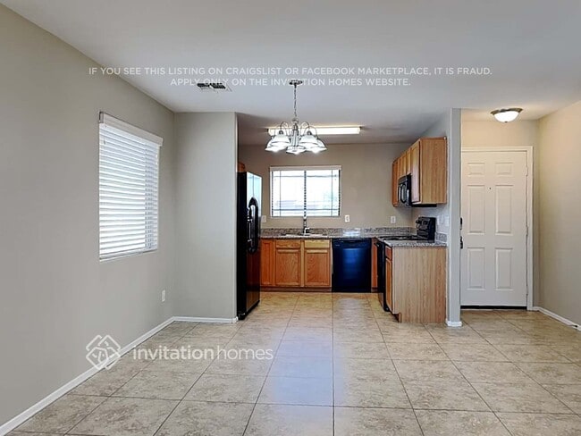 Building Photo - 30926 N Desert Honeysuckle Dr