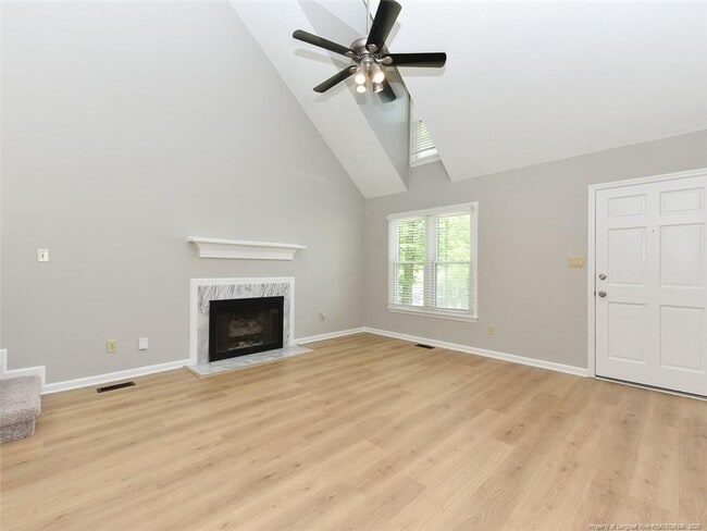 Building Photo - 4916 Royal Adelaide Way