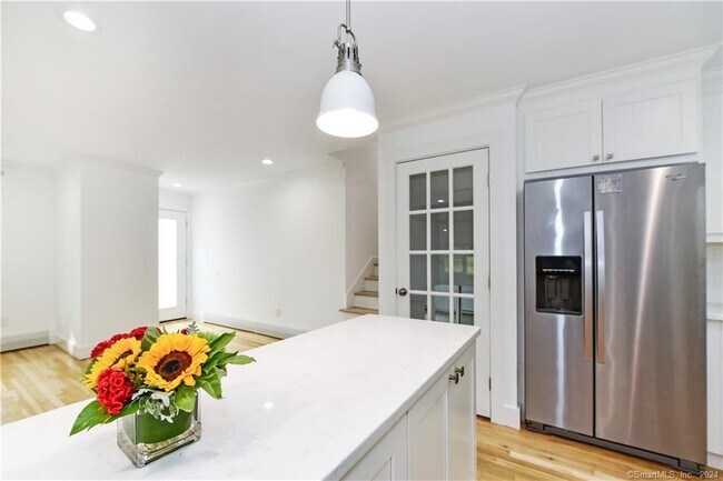 Foto del edificio - 25 Crescent Rd