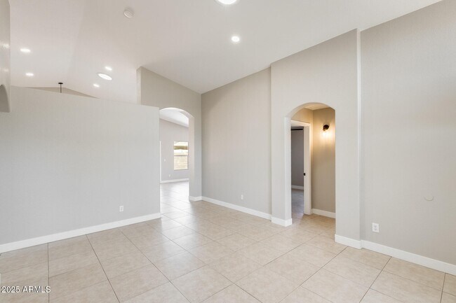 Foto del edificio - 9842 W Burnett Rd