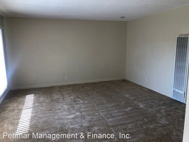 Foto del edificio - 1726 W 146th St