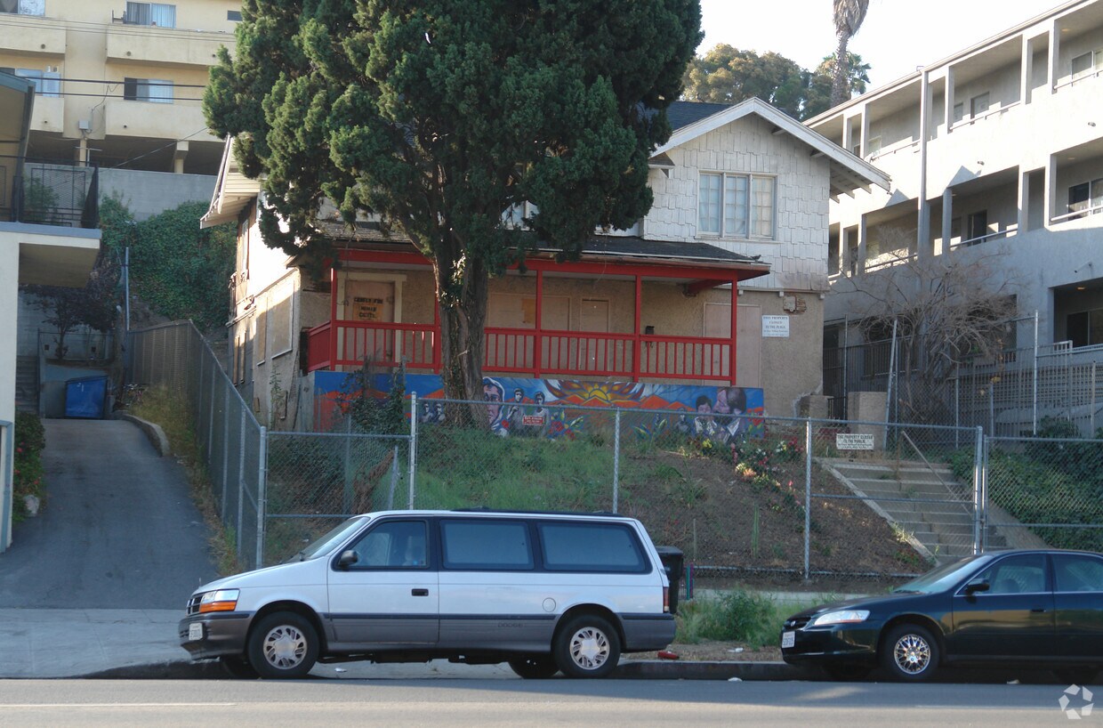 Foto principal - 252 S Rampart Blvd
