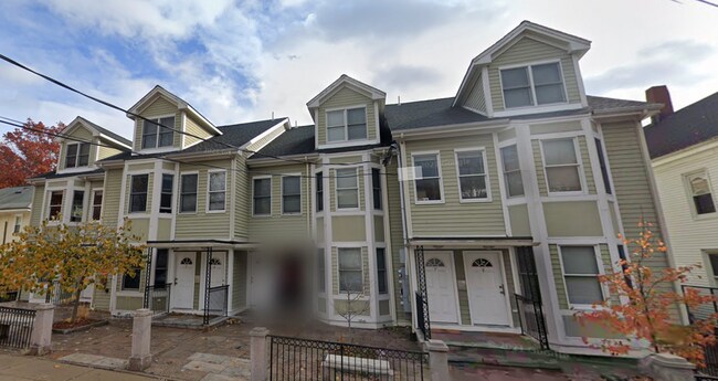 Foto del edificio - 108 Allston St