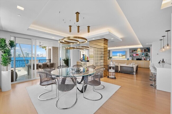 Building Photo - 4921 Fisher Island Dr