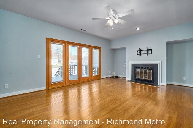 Building Photo - 3 br, 2.5 bath House - 9152 Lakeland Drive