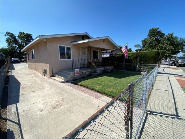 Building Photo - 9621 San Miguel Ave