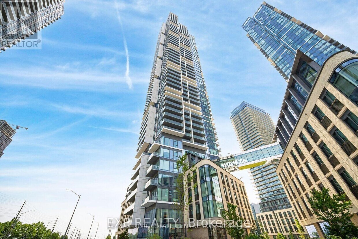 Photo principale - 7890-7890 Jane St