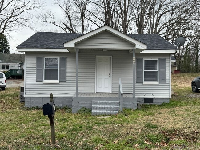 Photo - AVAILABLE TO SHOW! House