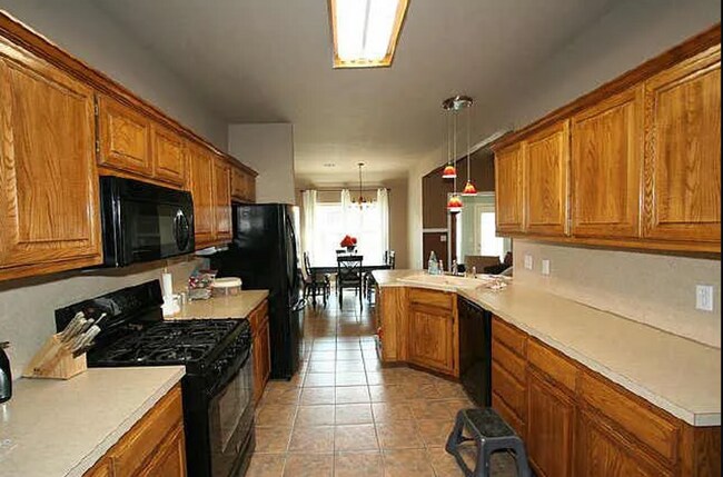 Foto del edificio - Charming 3-Bedroom Home in the Heart of Br...