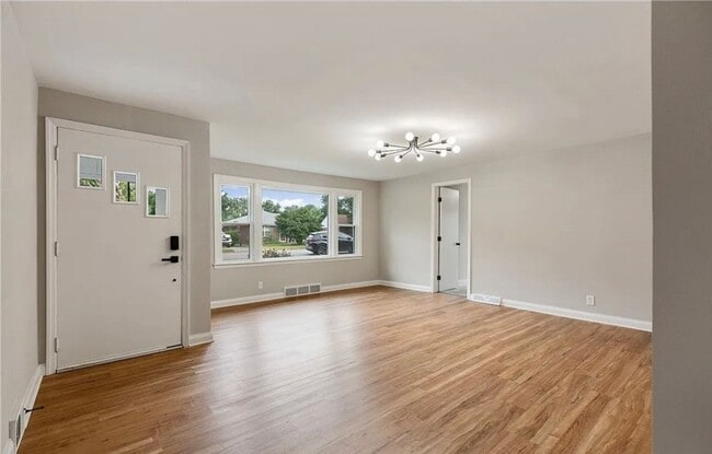 Photo - Modern 4 Bedroom Home with Granite Kitchen & Tiled Baths