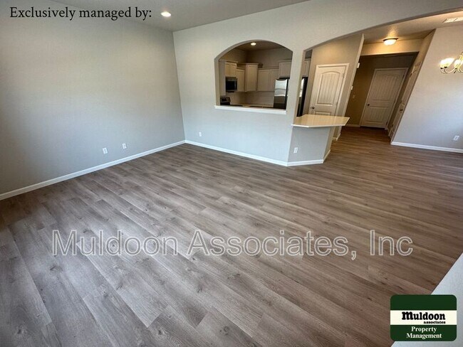 Building Photo - 6131 Old Glory Dr