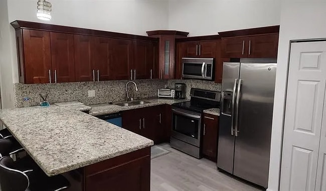 Building Photo - 7708 NW 38th Ave