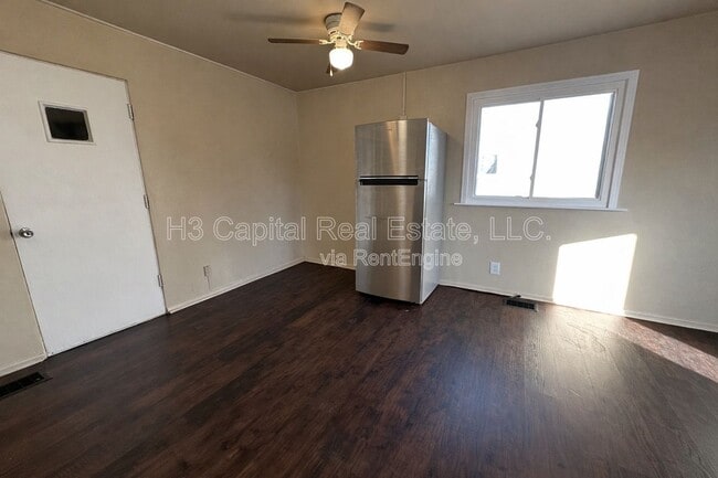 Photo - 133 Charlene St House