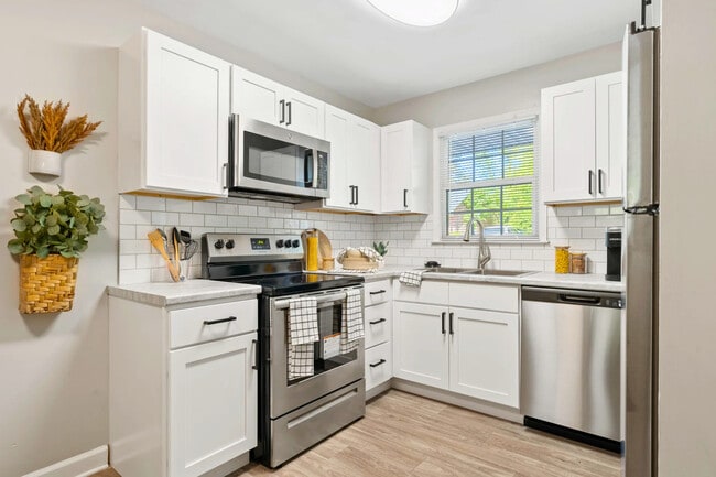 Newly Renovated Two Bedroom Salem Floorplan at at Lofts at Mill Creek in Winston-Salem, NC - Lofts at Mill Creek Apartments