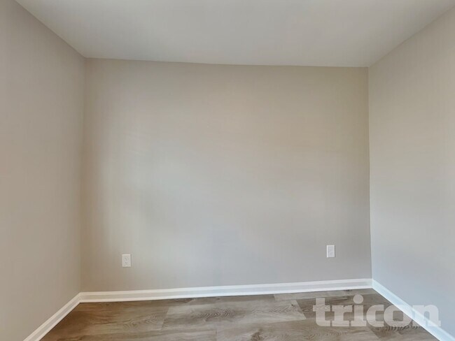 Building Photo - 542 Springtime Ln