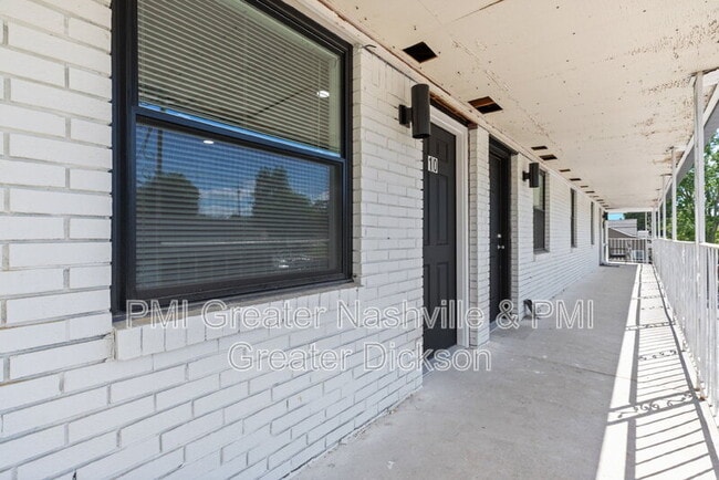 Building Photo - 201 Sylvis St