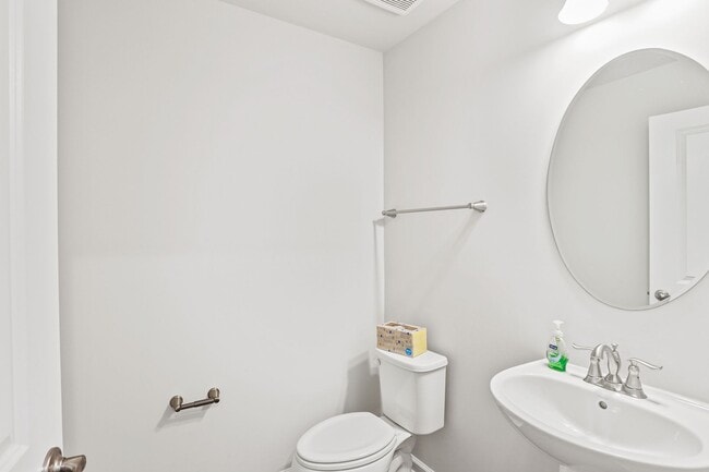 Building Photo - Hanover, MD