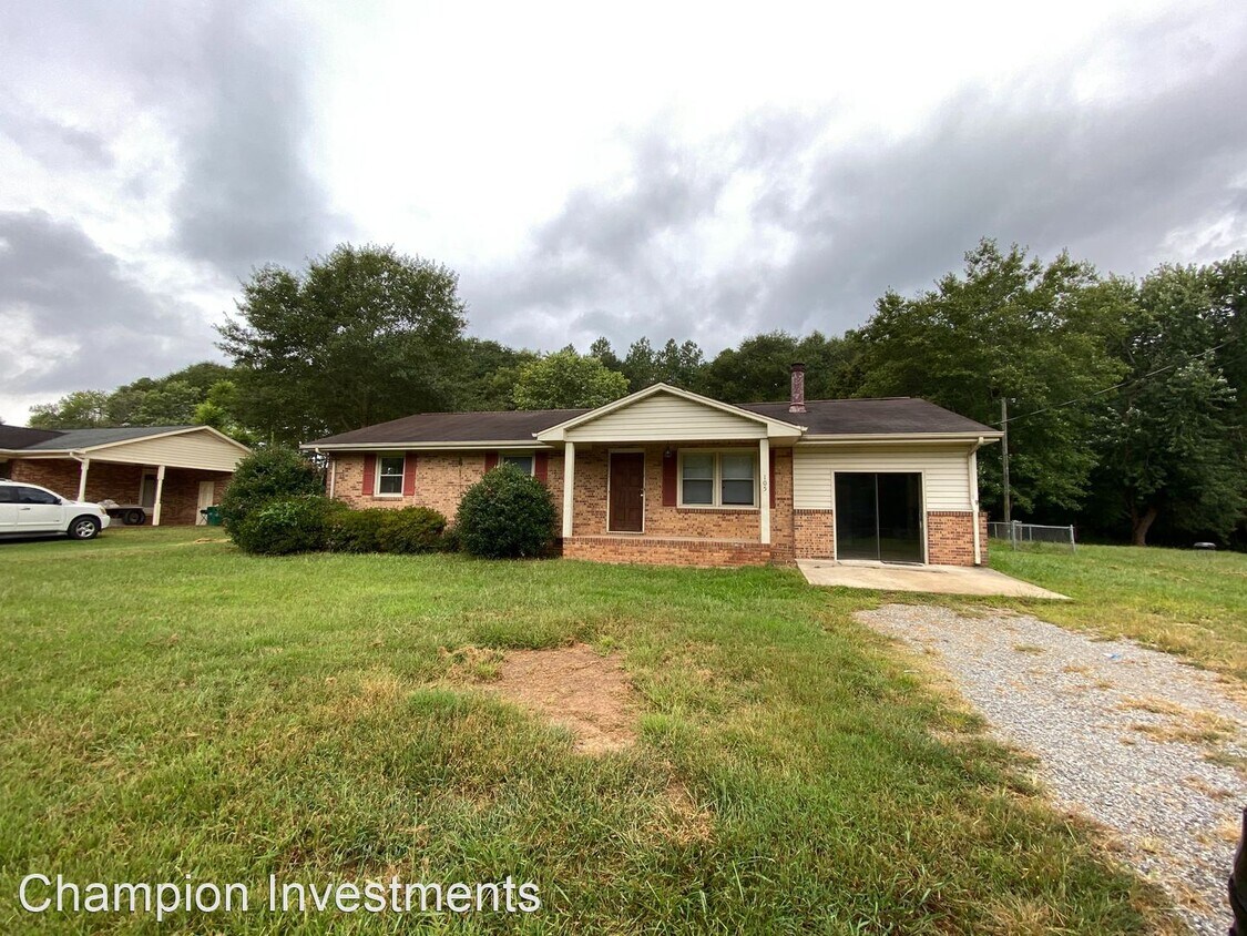 105 Leslie Dr, Shelby, NC 28152 House Rental in Shelby, NC