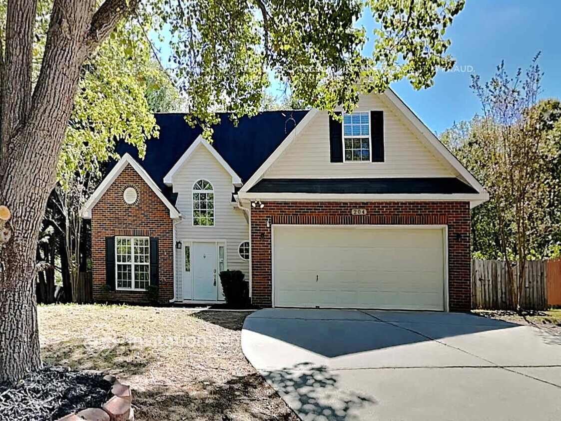 Foto principal - 204 Maywood Path