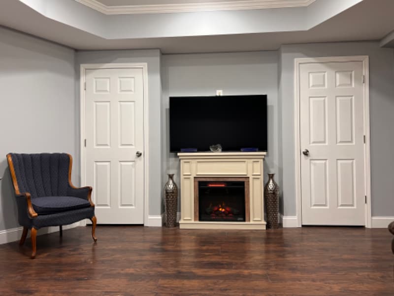 Primary Photo - 305 Middleton Pl