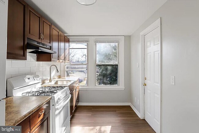 Foto del edificio - 212 Warren St