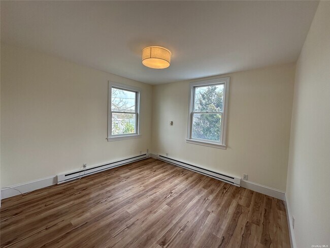 Building Photo - 1 Birchwood Ave