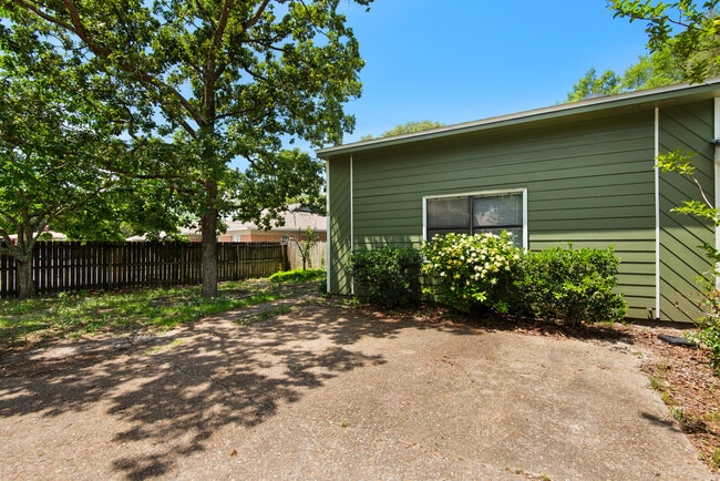 Foto del edificio - 62 4th Ave