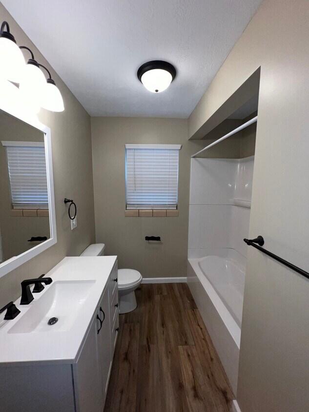 Foto principal - 604 Morgantown Ave