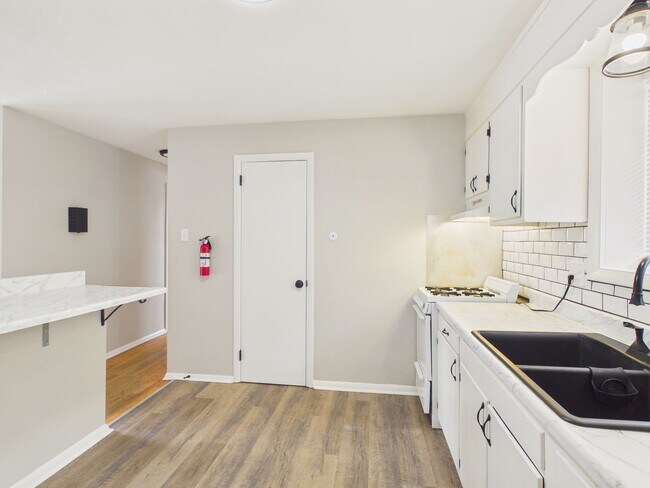 Building Photo - 420 Wiconisco St