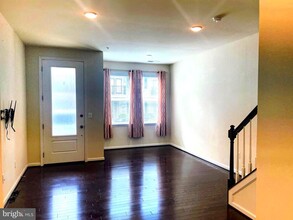Building Photo - 24558 Rosebay Terrace