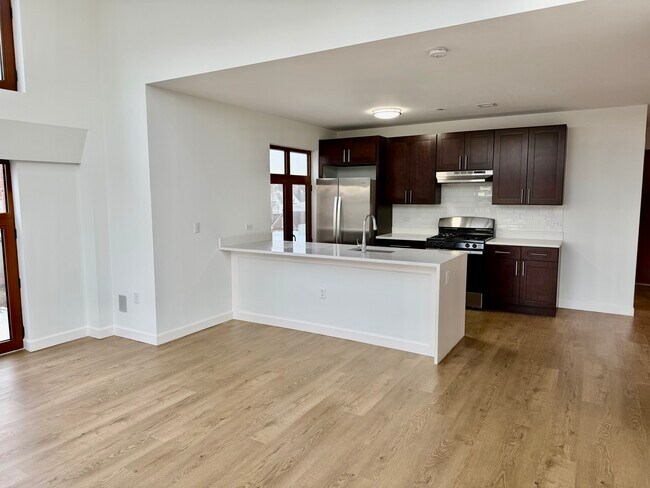 Building Photo - 226 Gramatan Ave