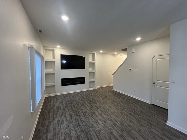 Foto del edificio - 10905 Penwell Wy