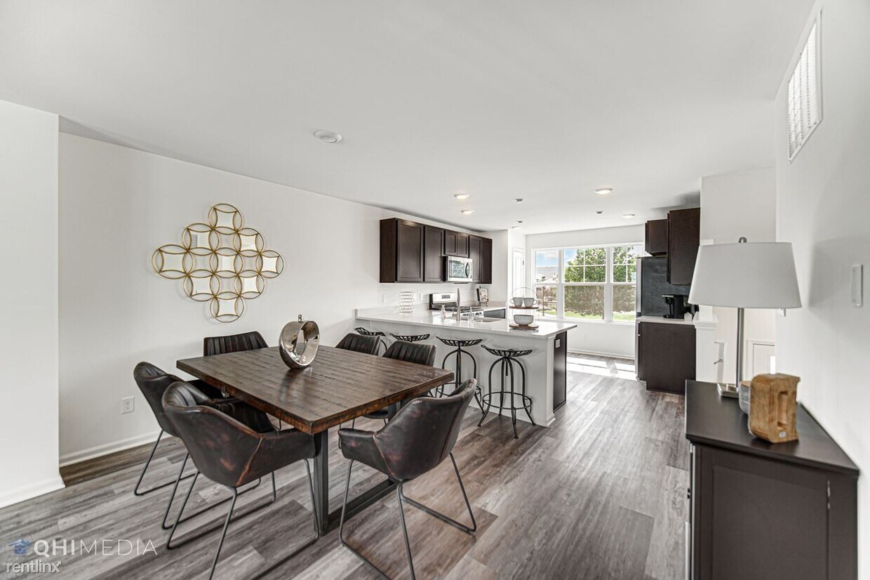 Primary Photo - 3 br, 2.5 bath Townhome - 8693 Orchid Drive