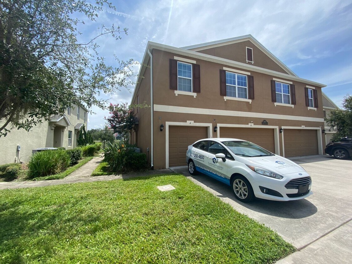 Primary Photo - 2 Bedroom / 2 Bath / 1 Car Garage In Gated...