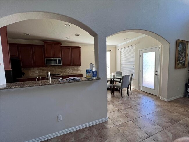 Building Photo - 20801 Sheridan Heights Ln