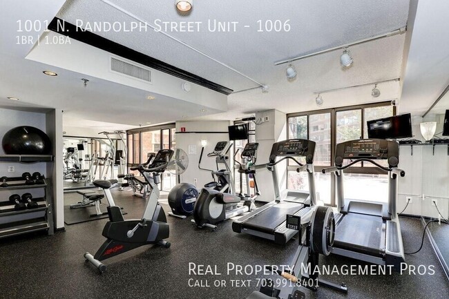 Building Photo - 1001 N Randolph St