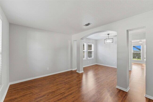 Building Photo - Glenwood Drive, Pearland, TX 77584 - 4 BR 2.5 BA single-family home