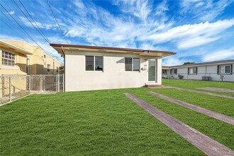 Building Photo - 3471 SW 3rd St