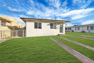 Building Photo - 3471 SW 3rd St