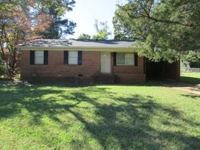 Building Photo - 2444 Derwent Dr