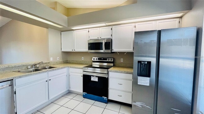 Photo - 14772 Laguna Beach Cir Apartment