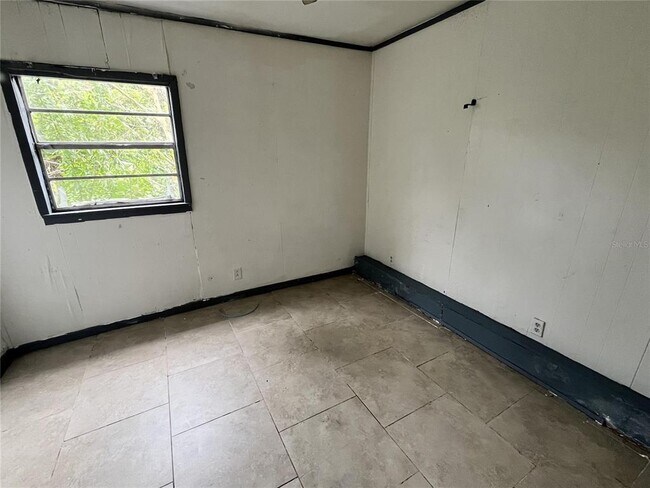 Foto del edificio - 124 Daytona Ave