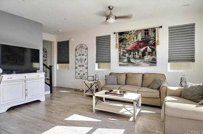 Building Photo - Beautiful 3 Bedroom 3 Bath Single Family Home Available March 20th 2026