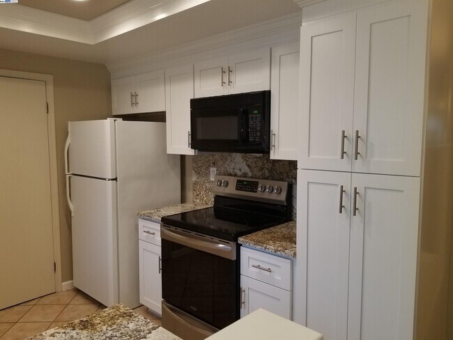 Foto del edificio - 7258 Cronin Cir