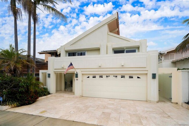 Foto del edificio - Large Custom Home on the Bay with Boat Dock