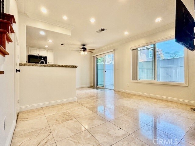 Foto del edificio - 685 W 18th St