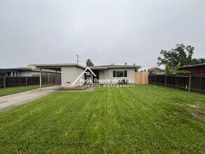 Building Photo - 5920 35th Ave