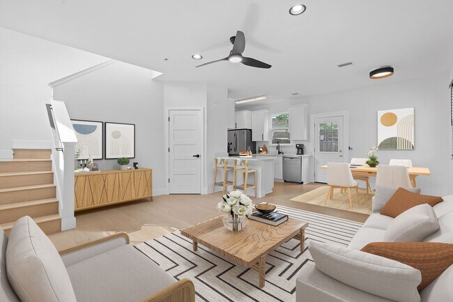 Foto del edificio - 7204 Carver Ave