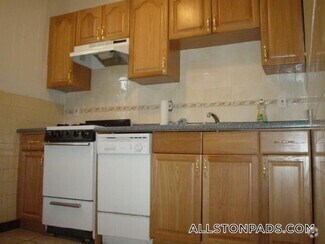 Building Photo - 25 N Beacon St