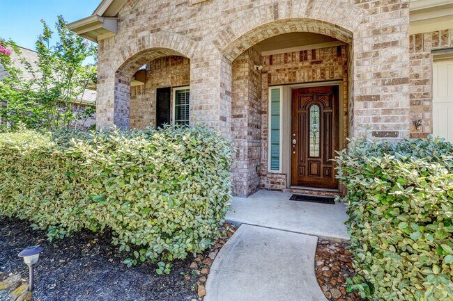Building Photo - 24131 McKinzie Ridge Dr